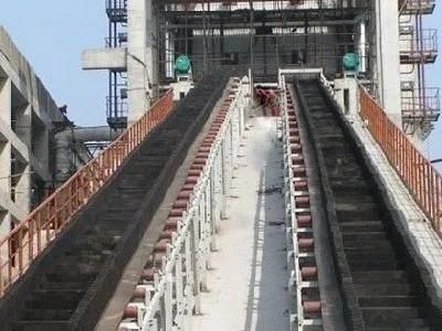 Hot Sale High Quality Sidewall Belt Conveyor with Large Degree