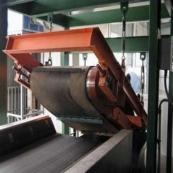 Self Discharge Suspended Permanent Iron Magnetic Separator for Conveyor Belts
