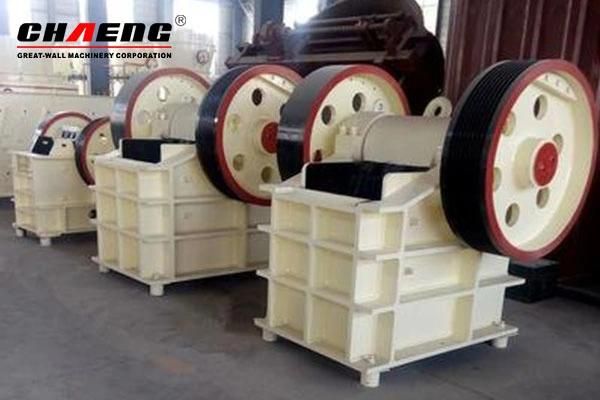 China Stone Jaw Crusher 10-300t/H for Sand Making Plant