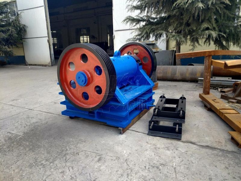 Mini Jaw Crusher Basalt Rock Crawler Granite Crushing Jaw Crusher