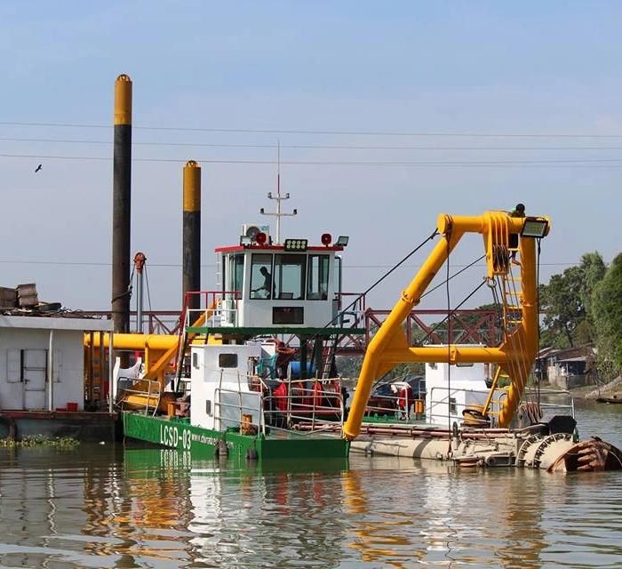 China Made 18 Inch Cutter Suction Dredger Used in River Pricing/Rate