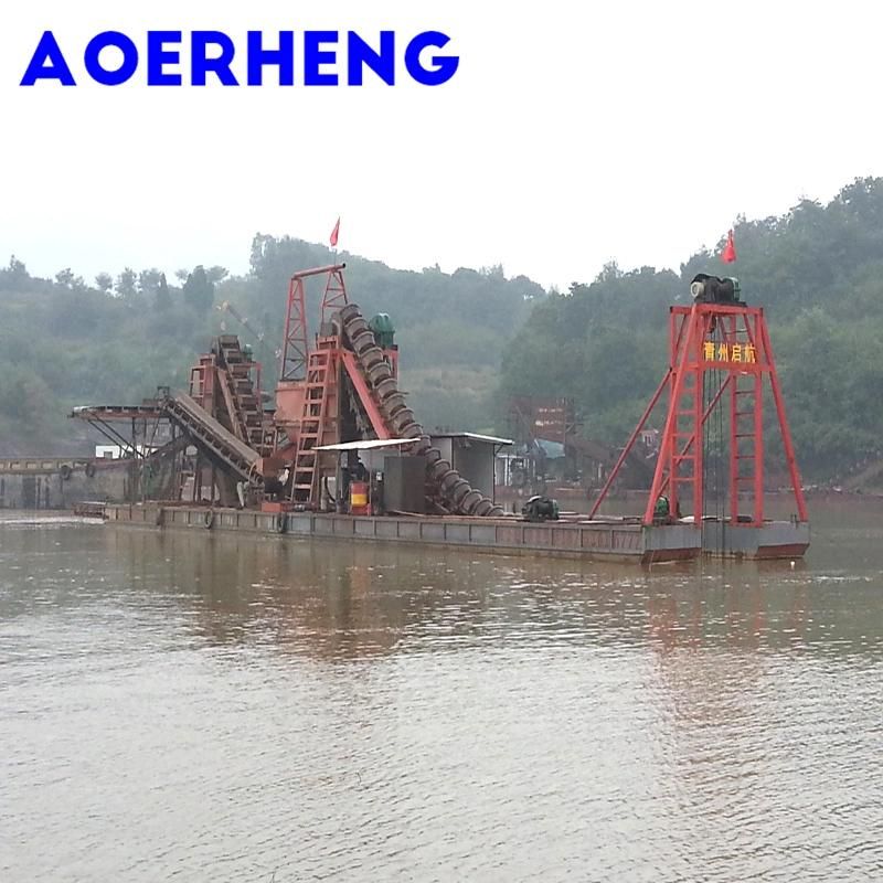 Lake Bucket Chain Gold and Diamond Mining Dredger Used in River