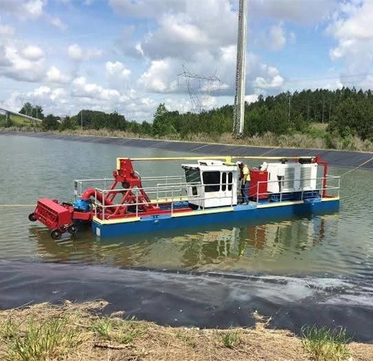 Desilting Auger Head Suction Dredger Boat with Dishcarge Pipeline
