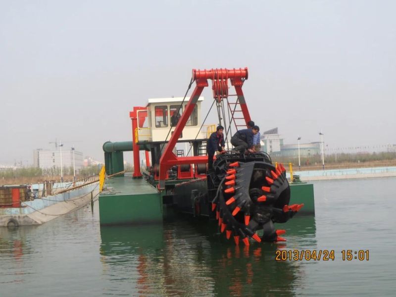 China 26 Inch 6000 Cubic Meters Cutter Suction Dredger for Port Dredging Machine/Sand Dredging