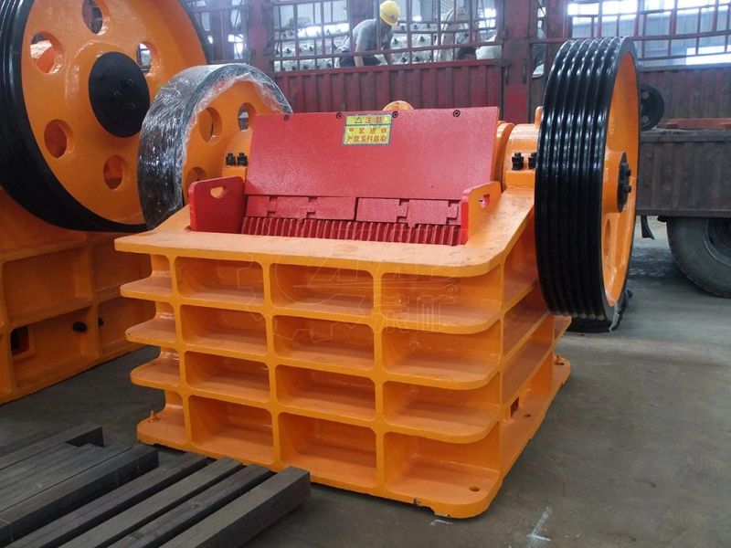 Stone Crushing Machine Plant Track Mobile Stone Jaw Crusher