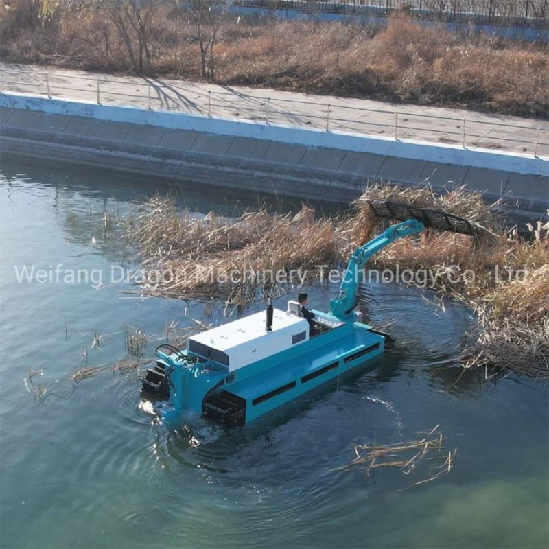 Aquatic Weed Harvester with Hydraulic Track Drive Through Hydraulic Motors