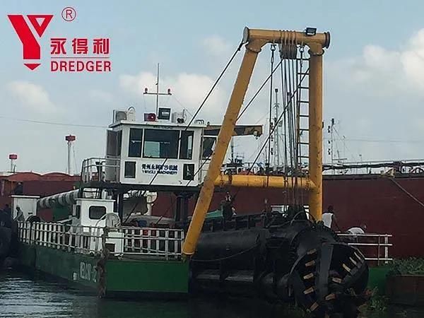 Clear Water Flow: 5000m3/Hour Cutter Suction Dredging Vessel for Capital Dredging in Singapore