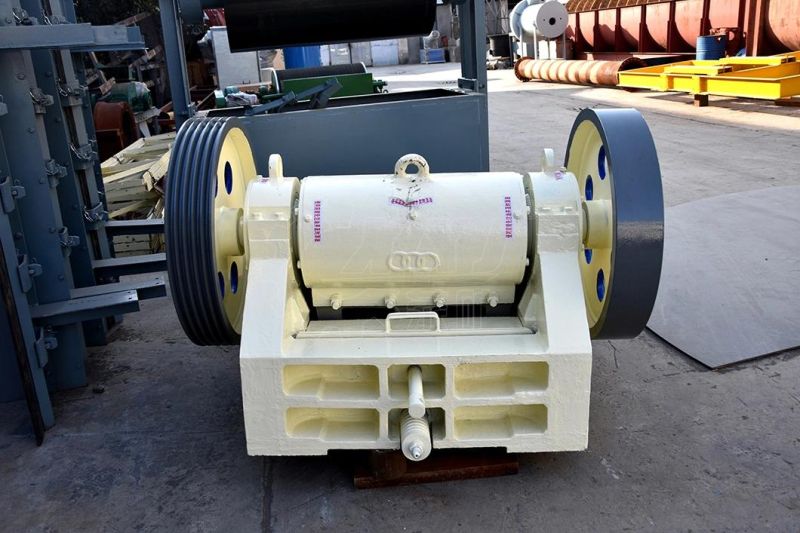 Diesel Engine Rock Stone Limestone Jaw Crusher Breaker Crushing Machine